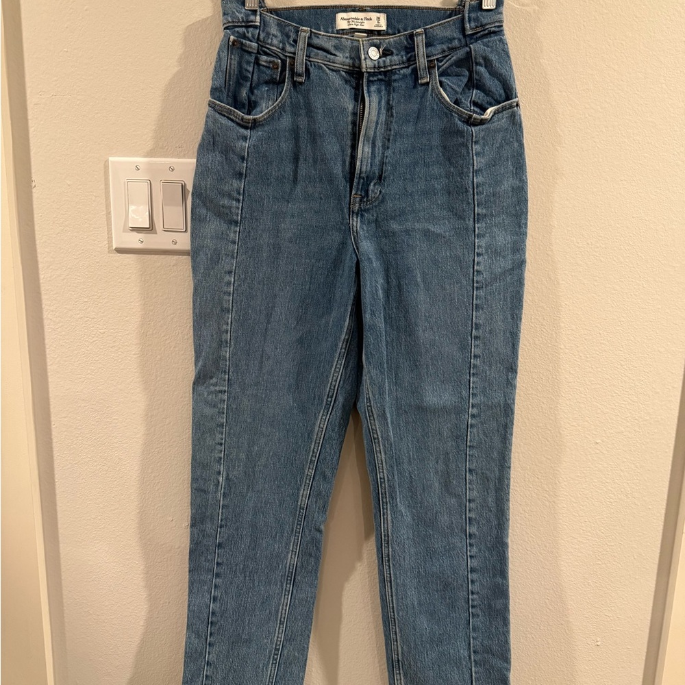 Abercrombie & Fitch 90’s Straight Denim Jeans Ultra High Rise size 28 S